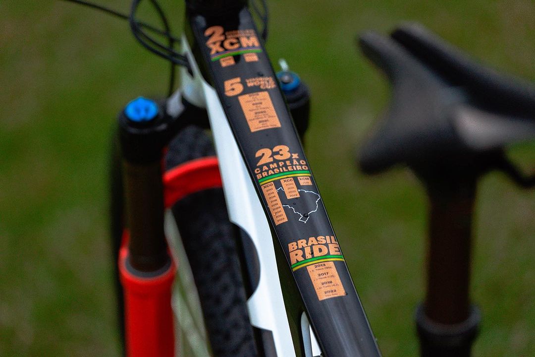 A despedida de Henrique Avancini: Conheça a bike desenvolvida especialmente para este momento.